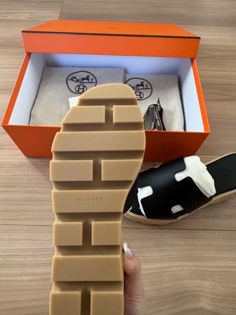 【新品未使用】エルメスHERMES サンダル エズ 30 レザー 黒35