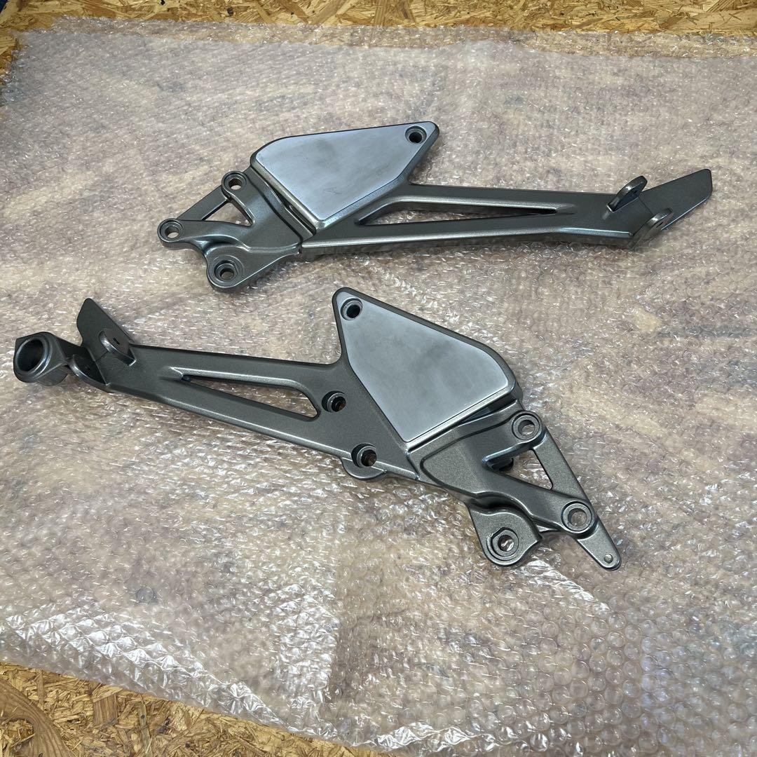 バリオス2型　ステップ　左右セット　ガンメタ塗装