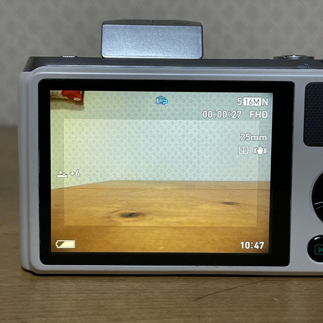 CASIO EXILIM EX-ZR700 コンパクトデジタルカメラ