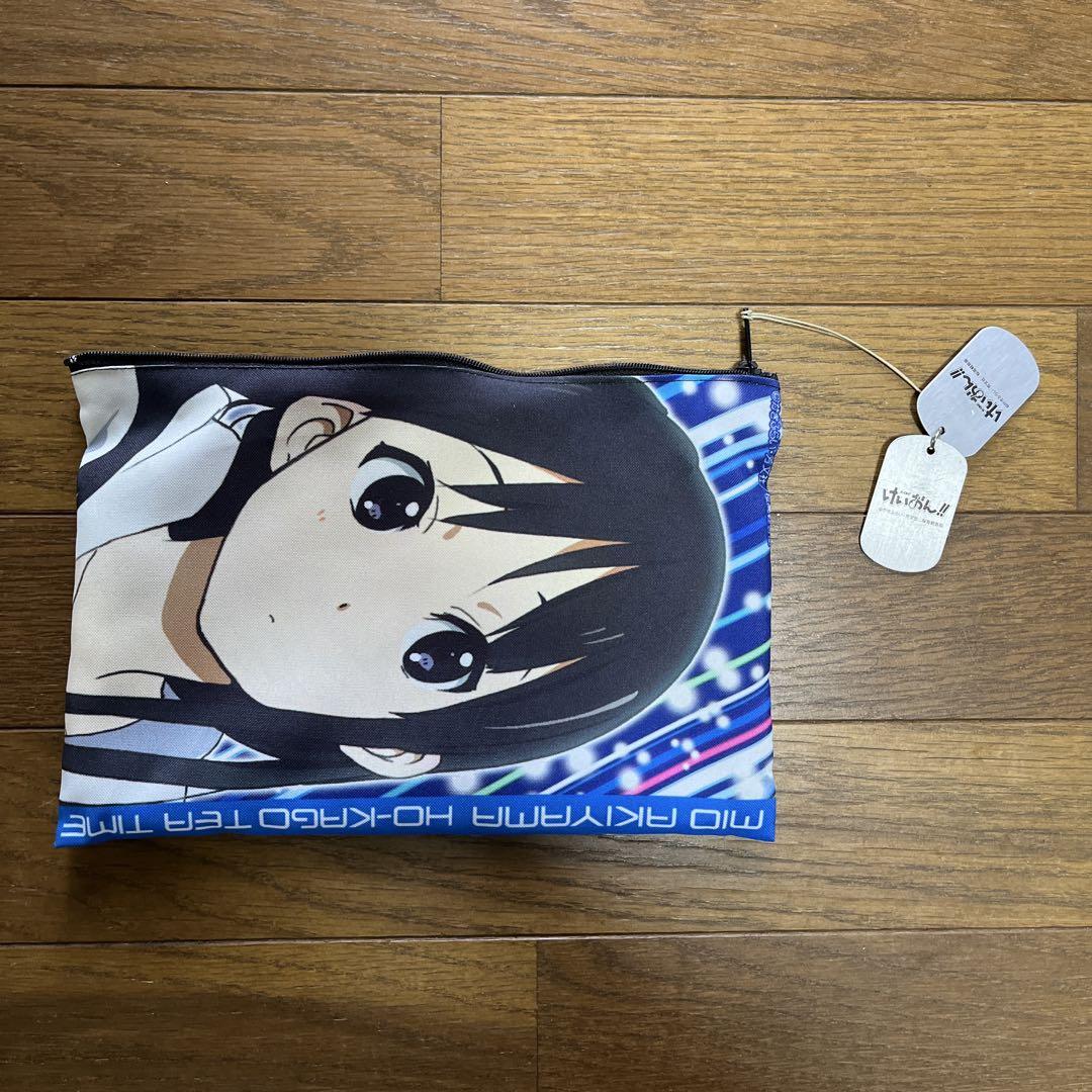 けいおん タオル、ポーチ　メタルプレートキーホルダー2個　缶バッジ　まとめ売り