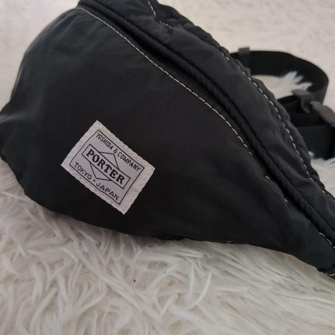美品　PORTER REEF ボディバッグ ブラック　黒