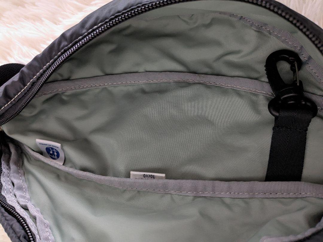 美品　PORTER REEF ボディバッグ ブラック　黒