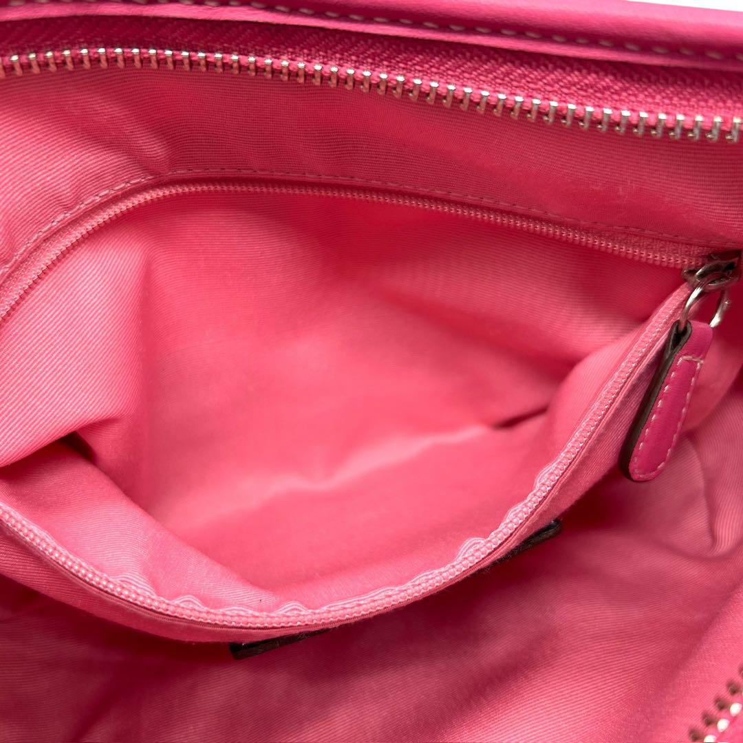 マシュマロ 良品 1769 COACH signature small hobo pink