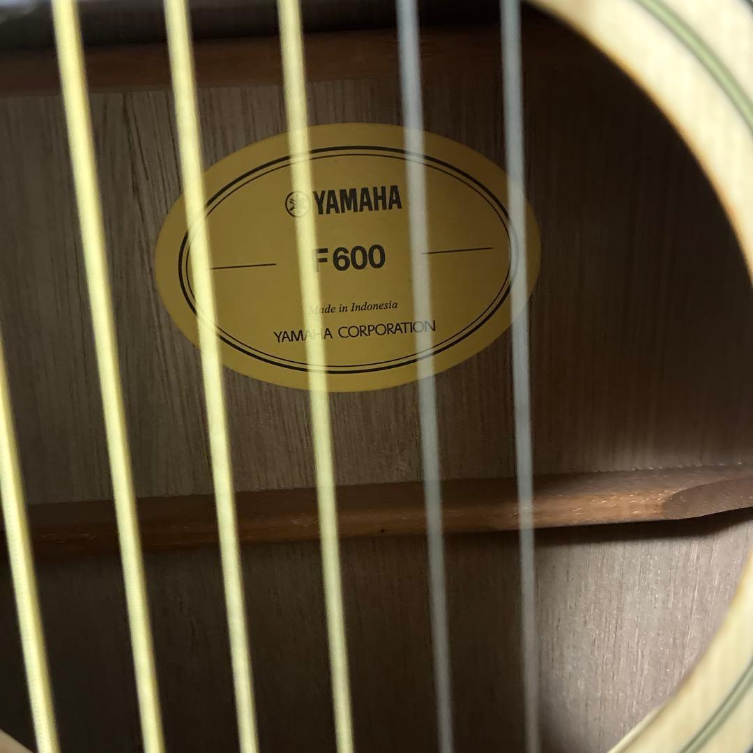 YAMAHA F600 アコースティックギター初心者12点セット おまけ付き YAMAHA F600 アコースティックギター初心者12点セット おまけ付き