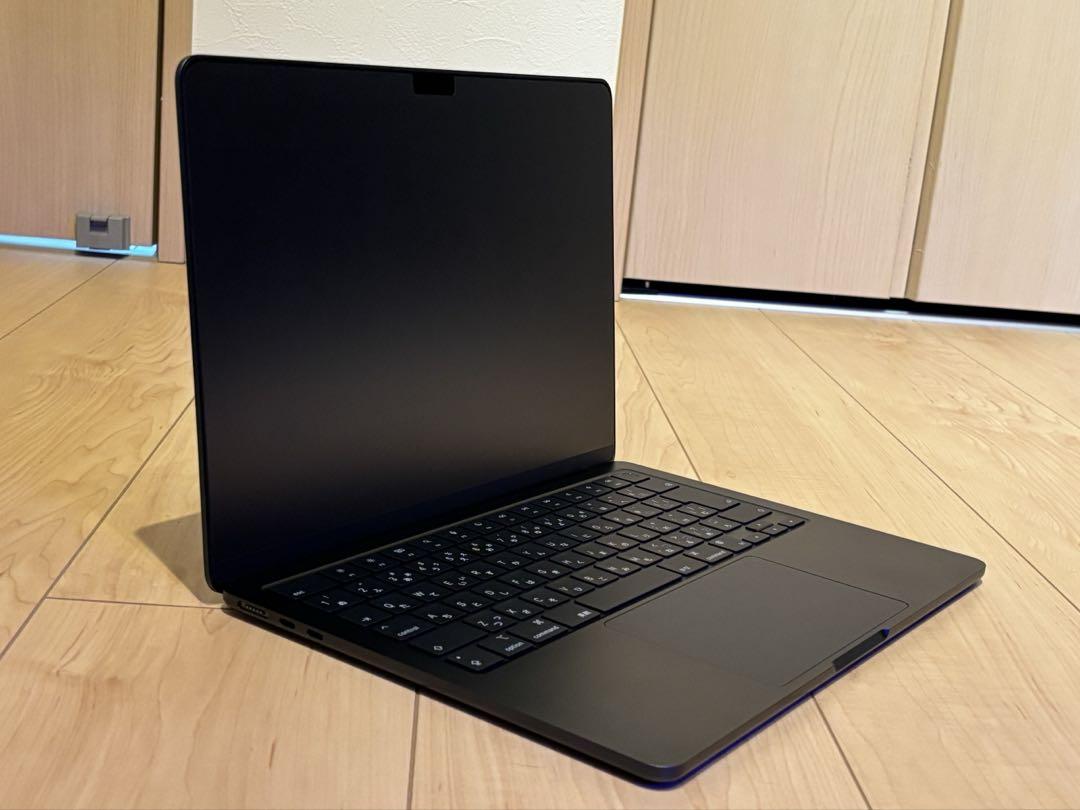 MacBook Air 13.6 M2 8GB 256GB ミッドナイト