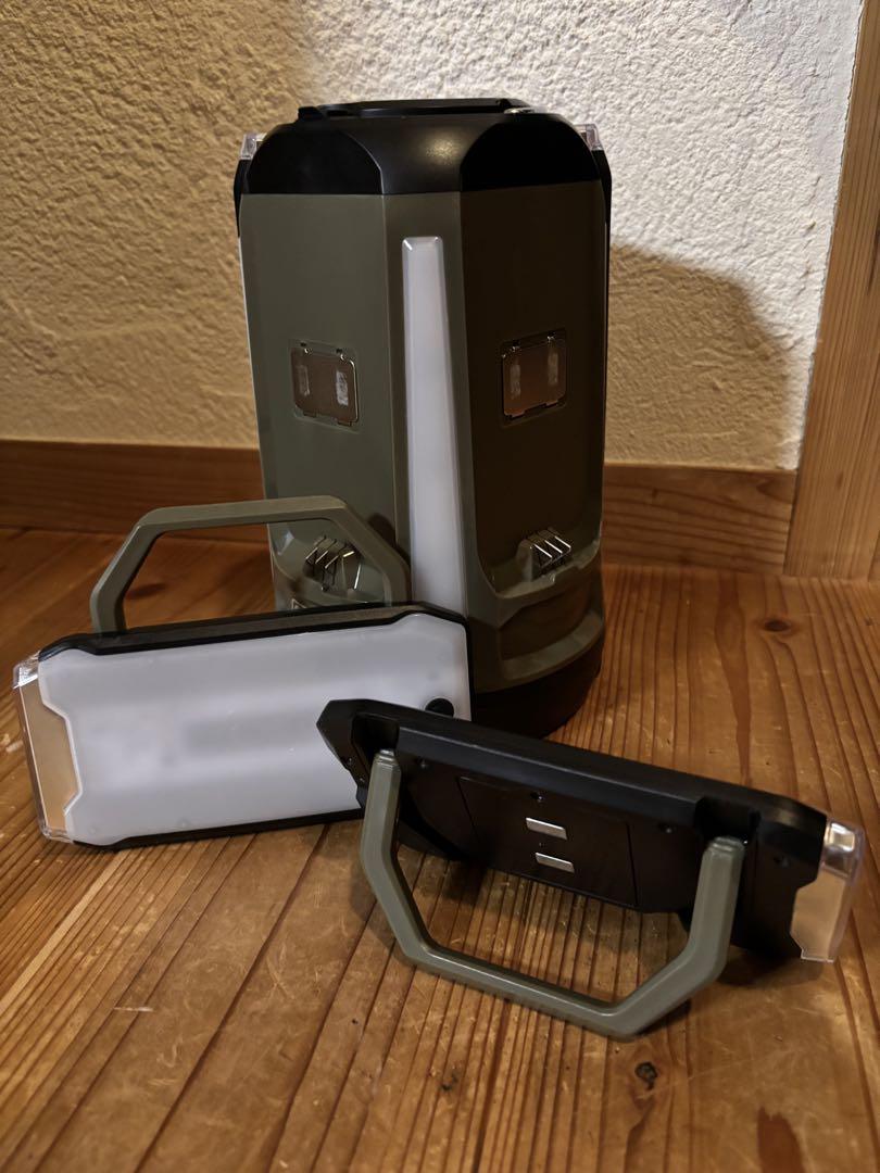 Coleman クアッドマルチパネルランタン　オリーブ