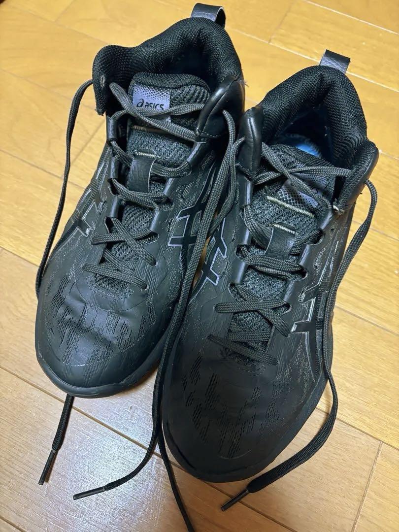 バスケットシューズ　asics 25cm
