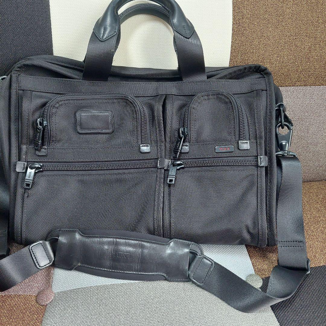 中古　TUMI（トゥミ）ALPHA インターナショナル・オーガナイザーブリーフ