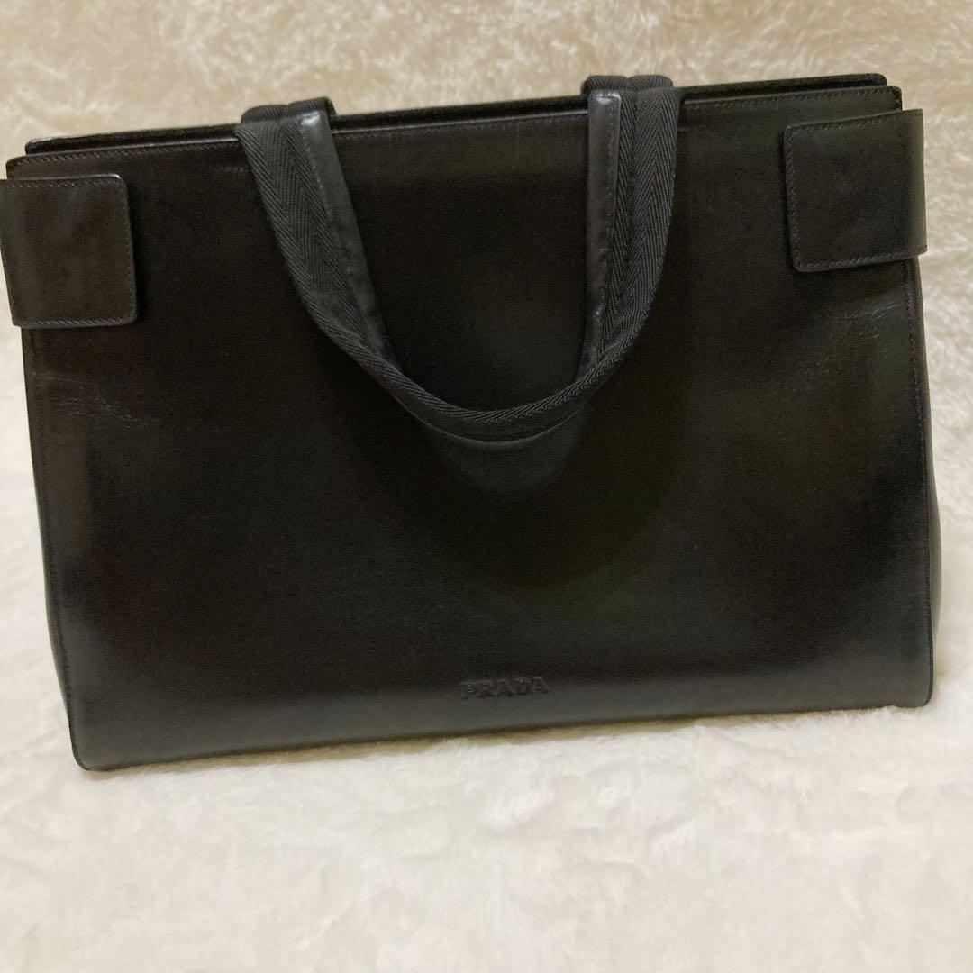 PRADA 極 美品 希少品 プラダ 三角ロゴ 金具 サフィアーノ