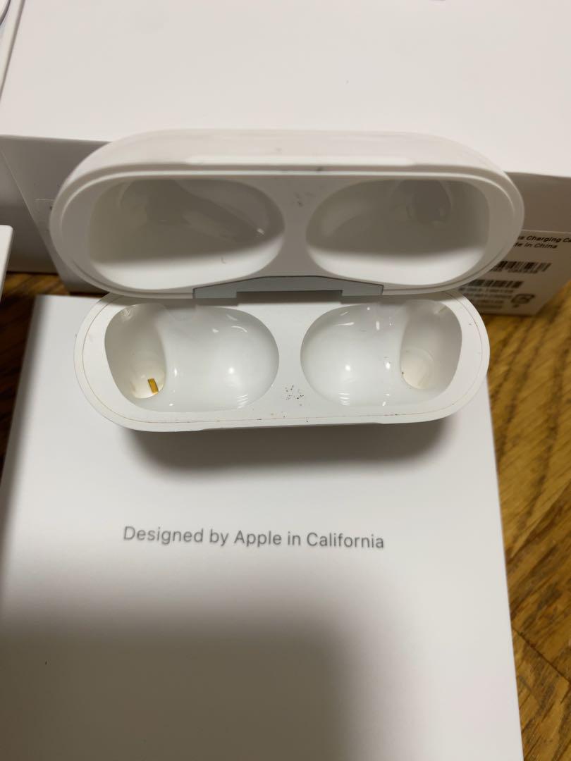 Amazon | ワイヤレス充電ケース AirPods Pro 第1世代と第2世代
