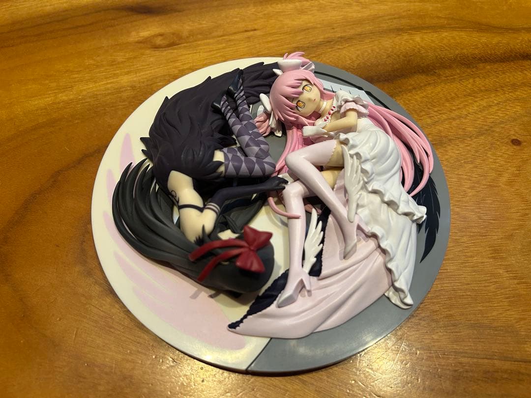 SQ 劇場版 魔法少女まどかマギカ アルティメットまどか 悪魔ほむら フィギュア