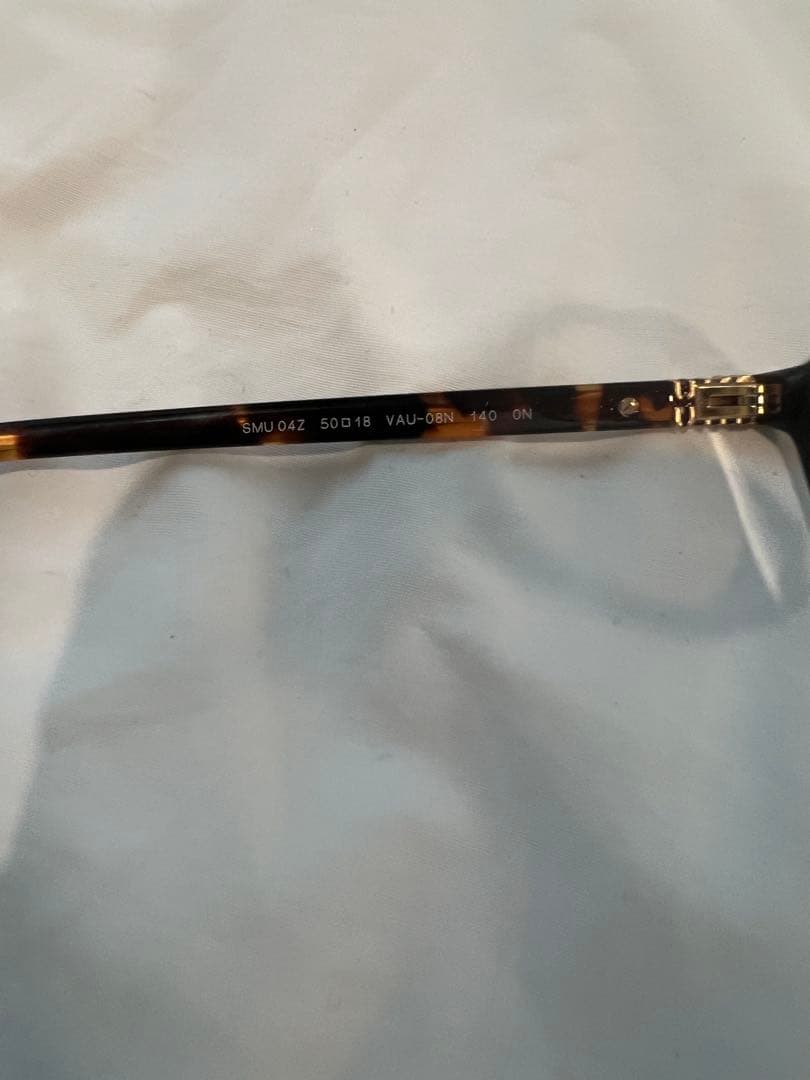 miumiu アイウェア オーバルフレームメガネ miumiu アイウェア オーバルフレームメガネ