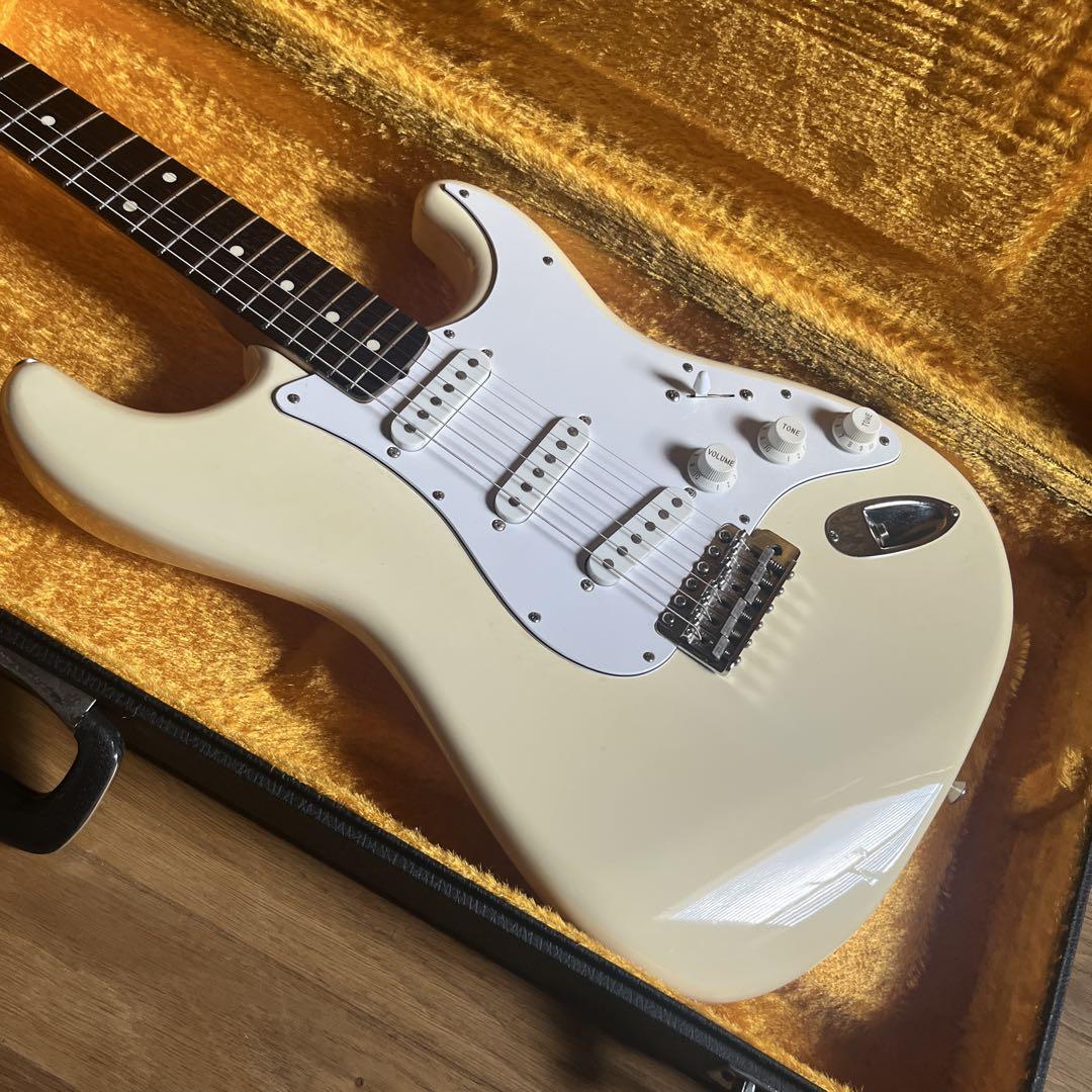 fender japan Squier ストラト　Eシリアル　1988