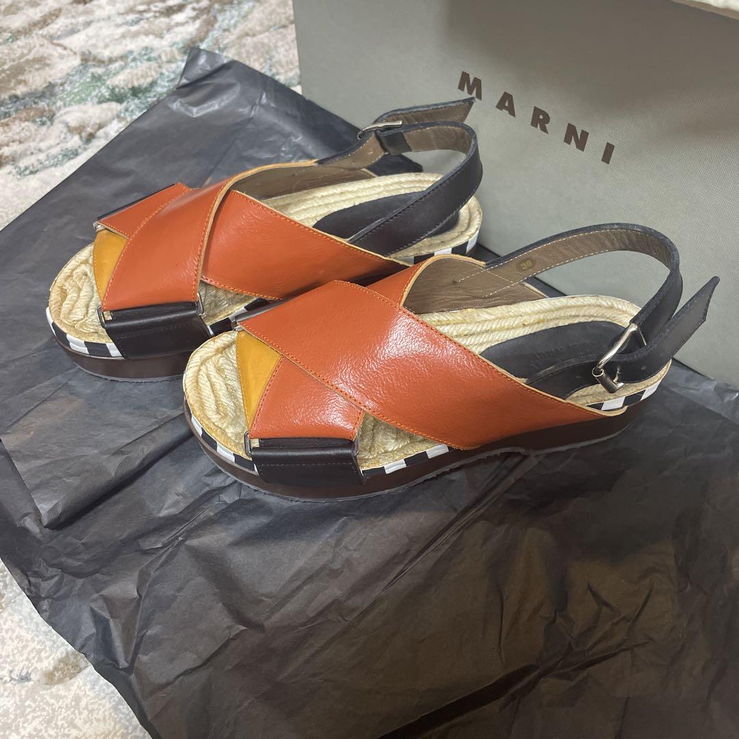 MARNI｜マルニ レディース クロス ストラップ レザー サンダル 楽天市場】マルニ MARNI バブル bubble 厚底 ツイストレザー 本