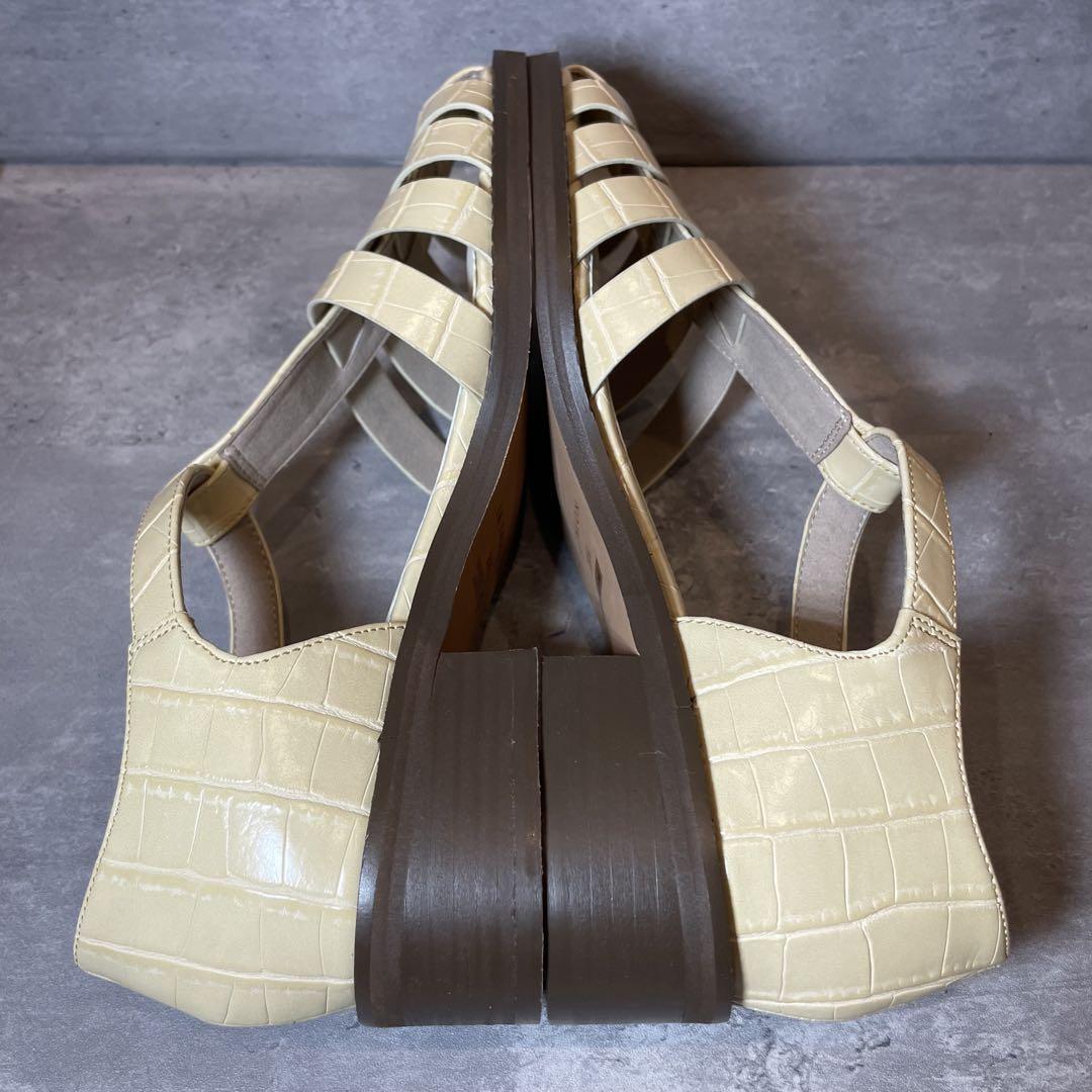 新品】 LE TALON グルカ Tストラップ サンダル ベージュ 23.5