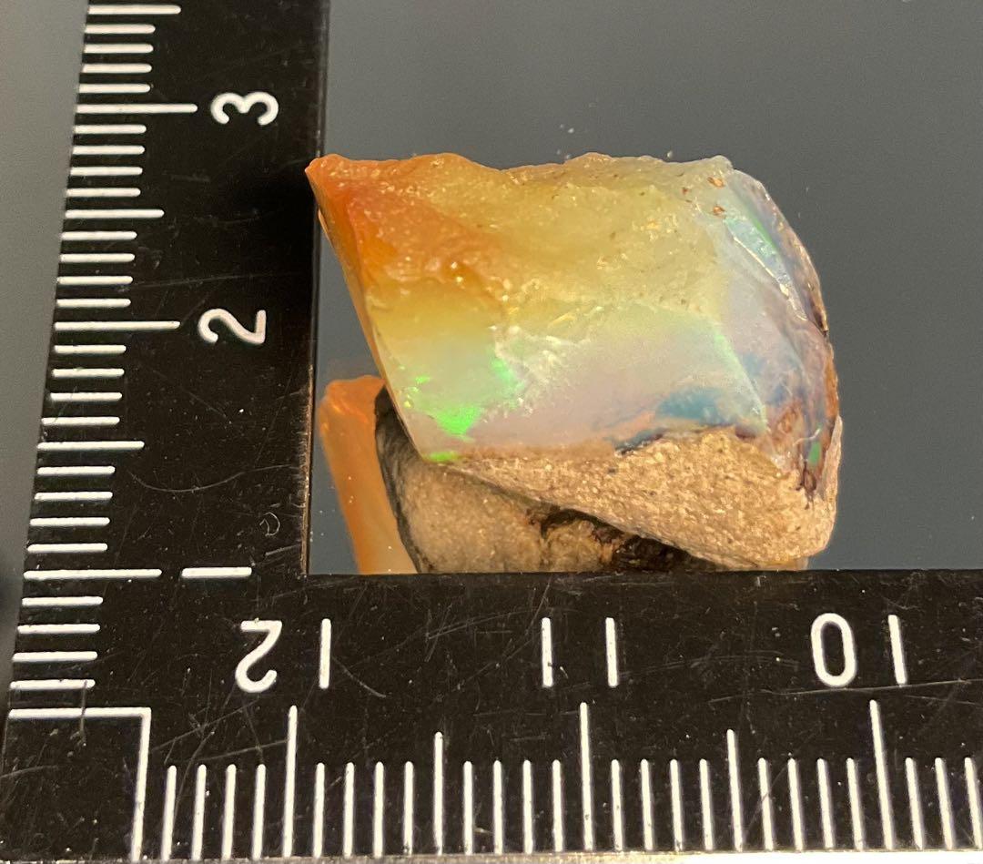 エチオピア産天然ホワイトオパール原石 14.50ct 遊色綺麗 - メルカリ