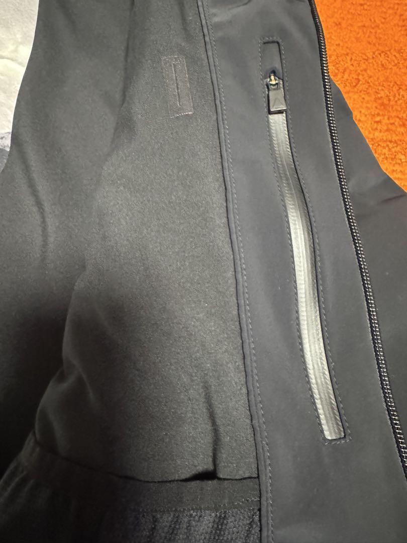 【未使用級】AZTECH MOUNTAIN のNUKE SUITダウンジャケット