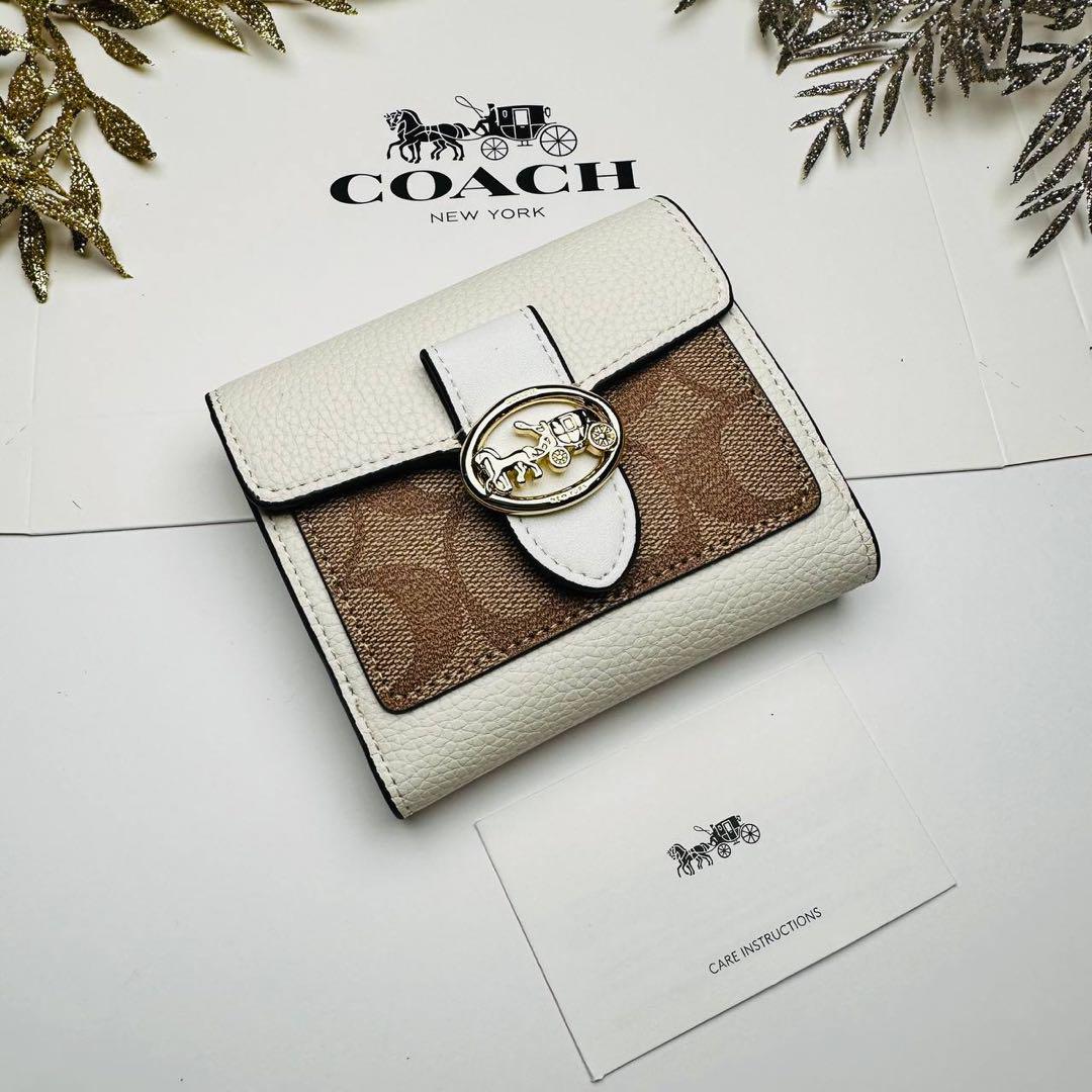 新商品コーチ二つ折りCOACH財布ホワイト色