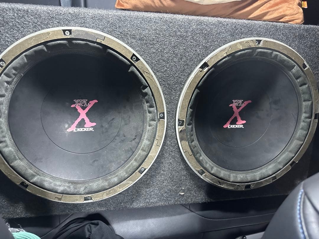 kicker サブウーファーBOX 適当な価格 www.shelburnefalls.com