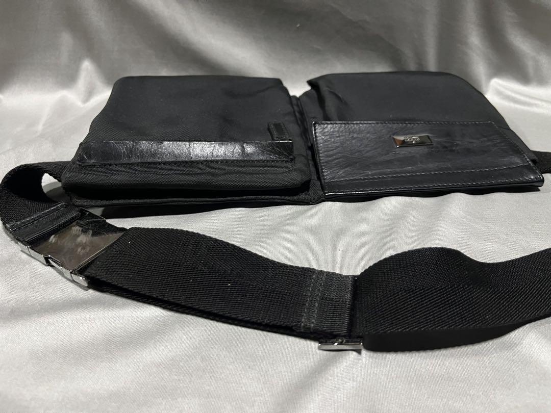 GUCCI グッチ　ボディバッグ ウエストバッグ