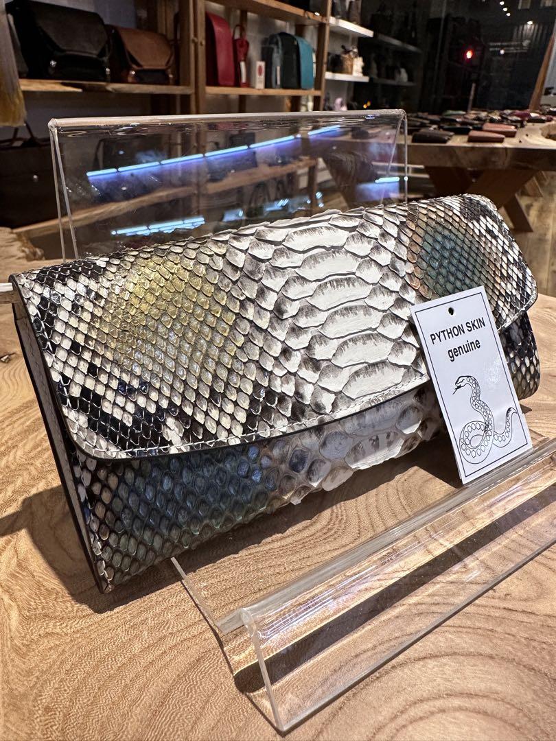 235長財布(フラップ)  ヘビ革  新品未使用 男女兼用 ダイヤモンドパイソン