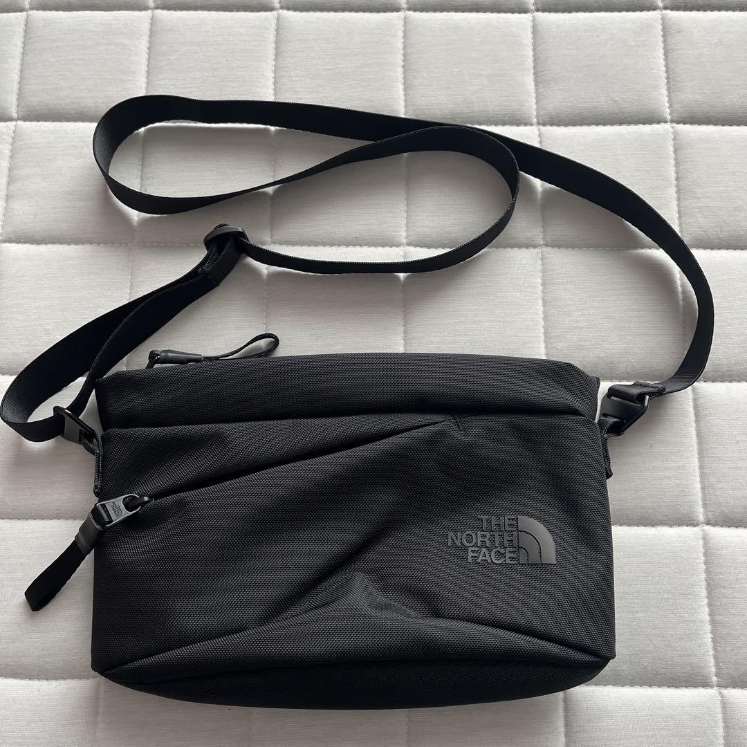 ノースフェイス ピレネーショルダー S NM82509