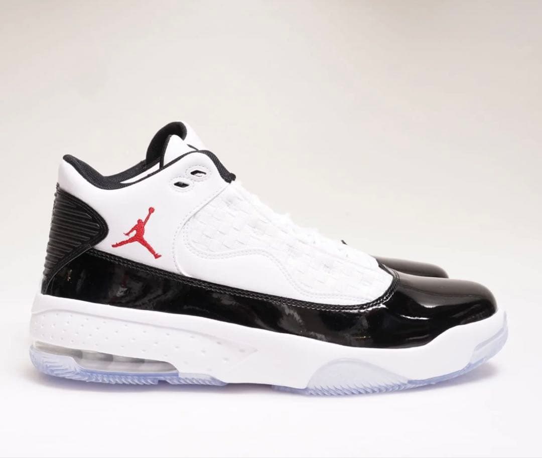 【新品 3万円】 NIKE AIR JORDAN MAX AURA2 ジョーダン