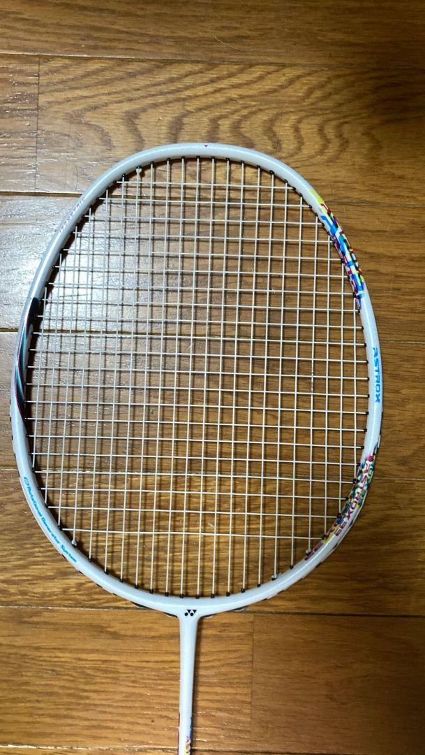 YONEXバドミントンラケット　ASTROX 33