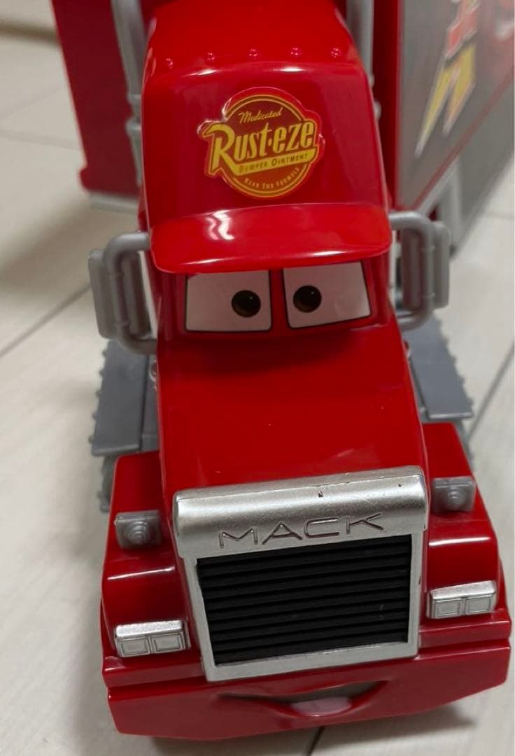 カーズトミカ たくさんのせよう！大きなマック