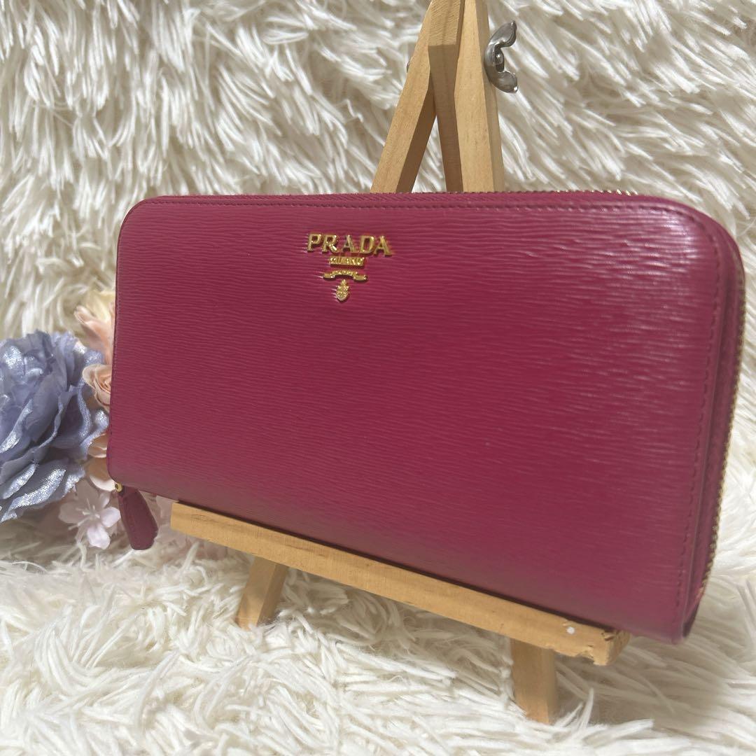 お歳暮ならオンライン ピンク エピレザー プラダ PRADA 長財布 メルカリ - 小物