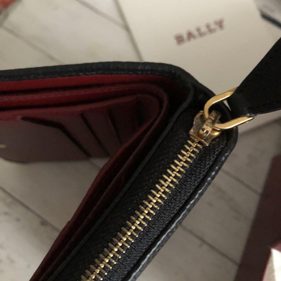 BALLY 二つ折り財布 レザー 黒 美品 お買い得です！