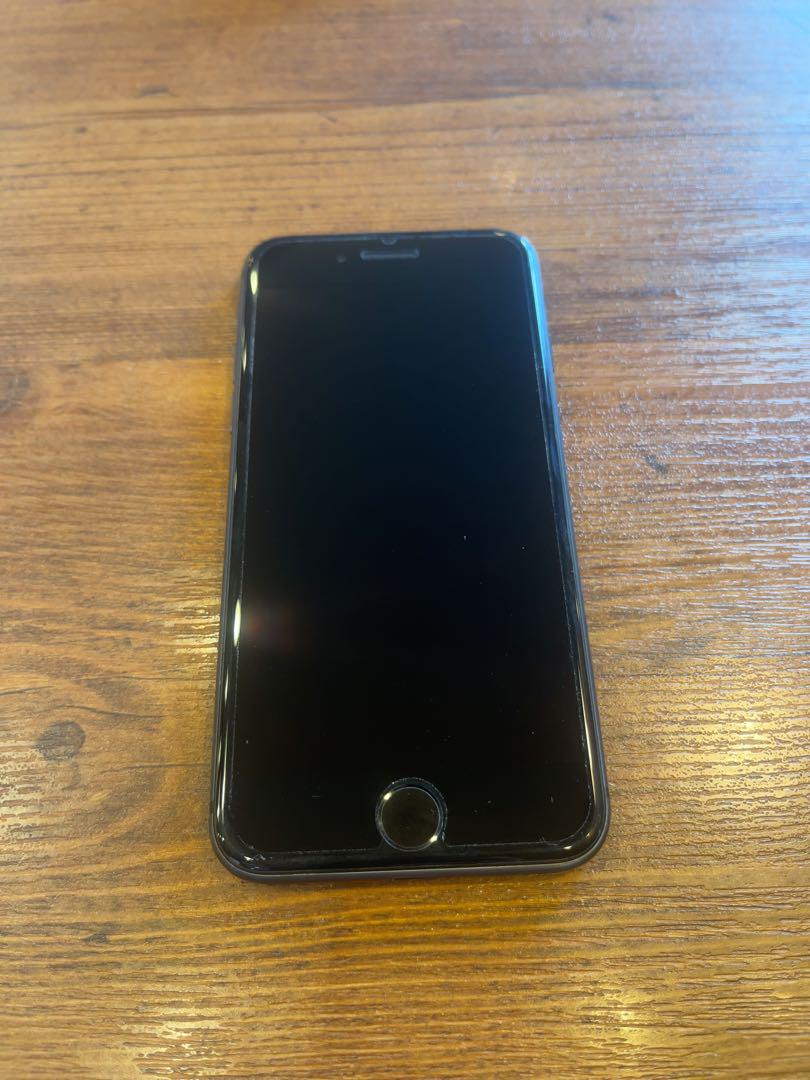 iPhone 8 スペースグレイ 64 GB SIMフリー