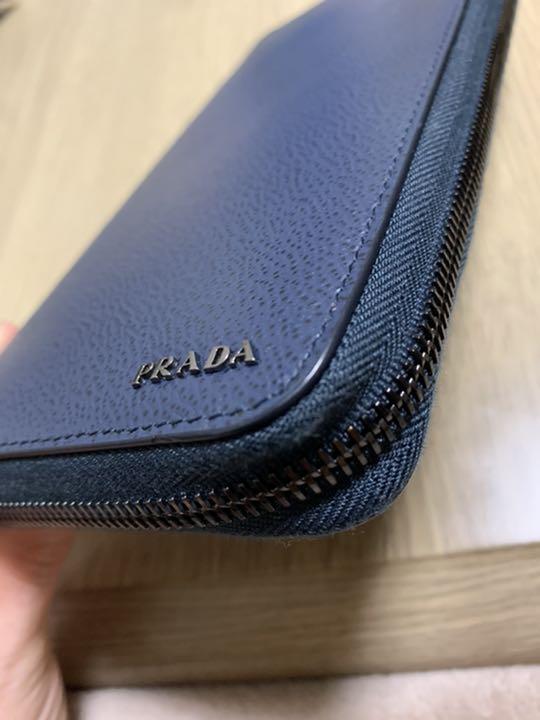 プラダ 長財布 ラウンドファスナー トラベルケース