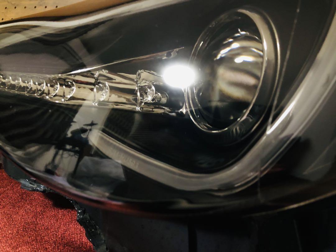 zn6 86/BRZ zc6ヘッドライト　クリスタルアイV3 バラスト+LED付