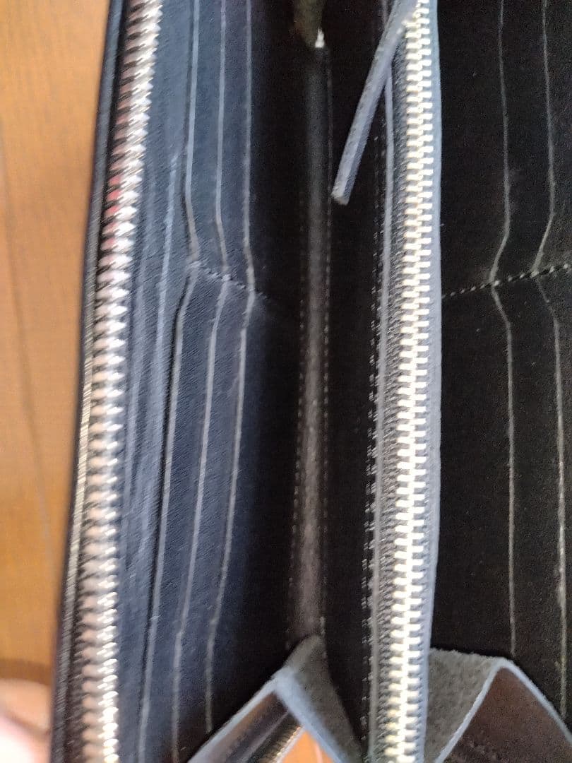 パイロットリバー レッドムーン 黒いレザー編み込み長財布 パイロットリバー レッドムーン 黒いレザー編み込み長財布