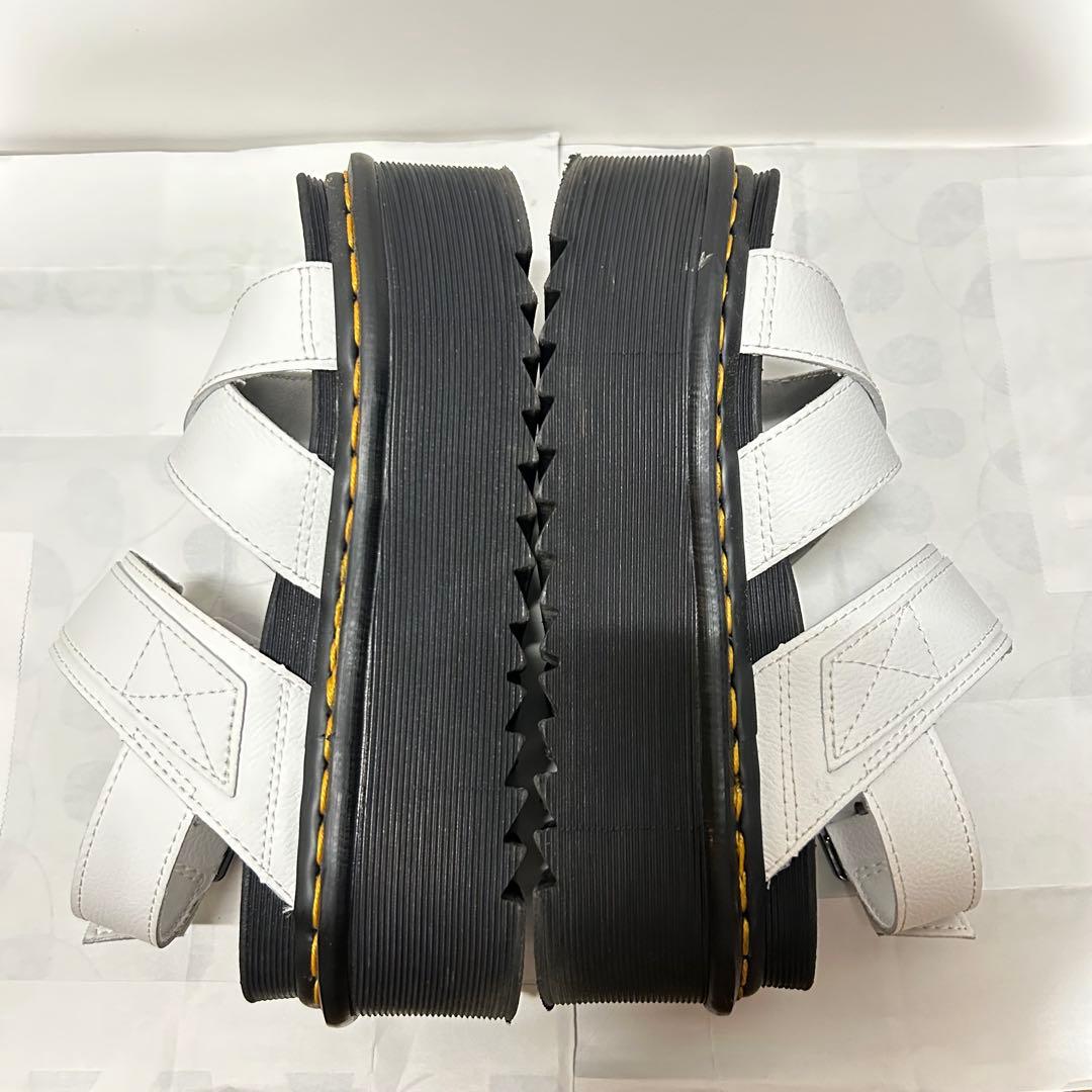 Dr.Martens VOSS II QUAD 白 22cm 厚底 サンダル