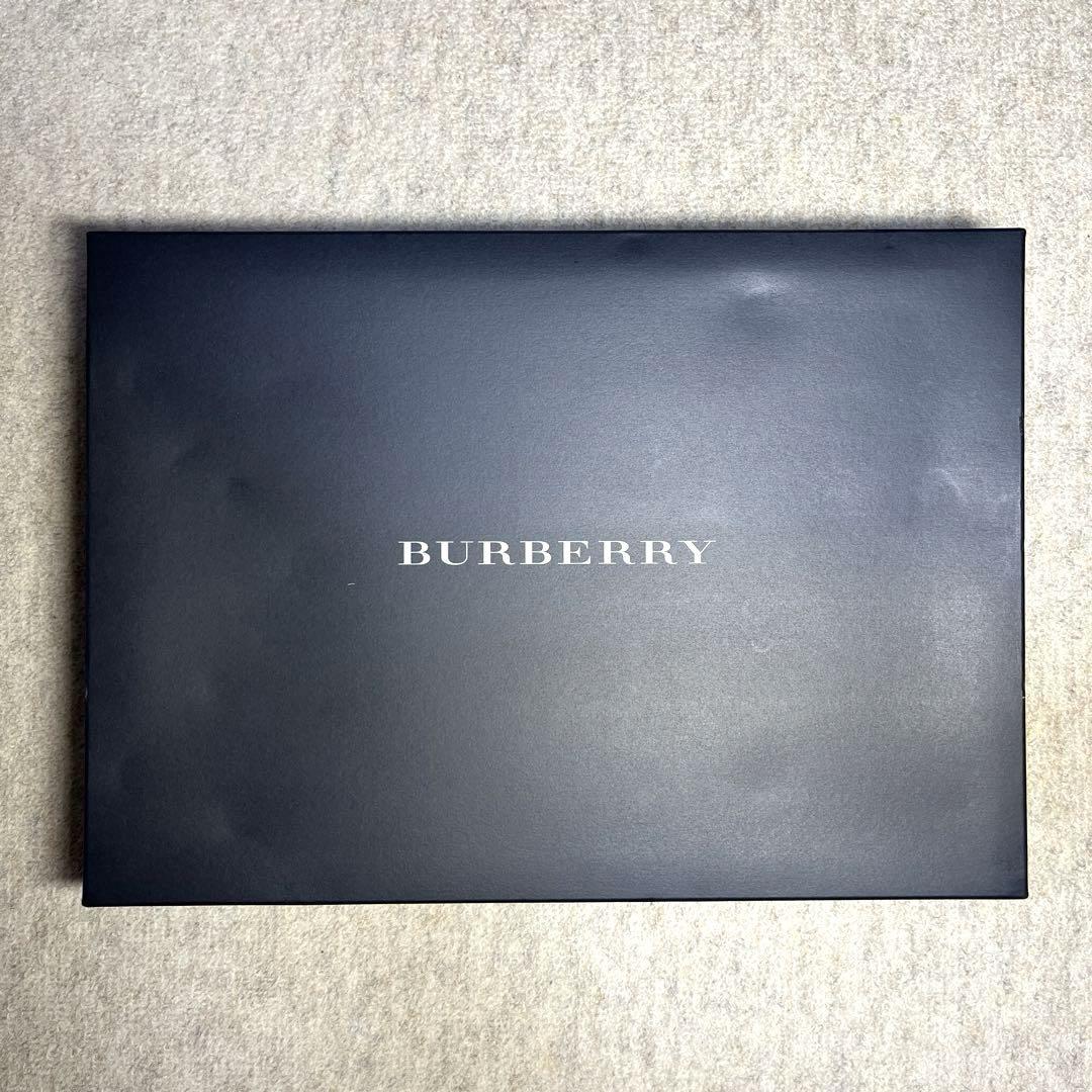 【BURBERRY】バーバリーひざ掛け ★ウール100% ★新品未使用・未開封