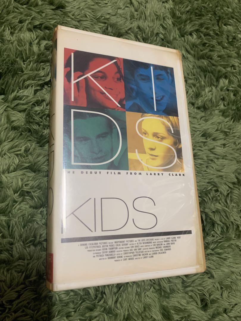 KIDS 写真集 A Film by Larry Clark ラリー・クラーク KIDS : A FILM BY LARRY CLARK | BOOKNERD