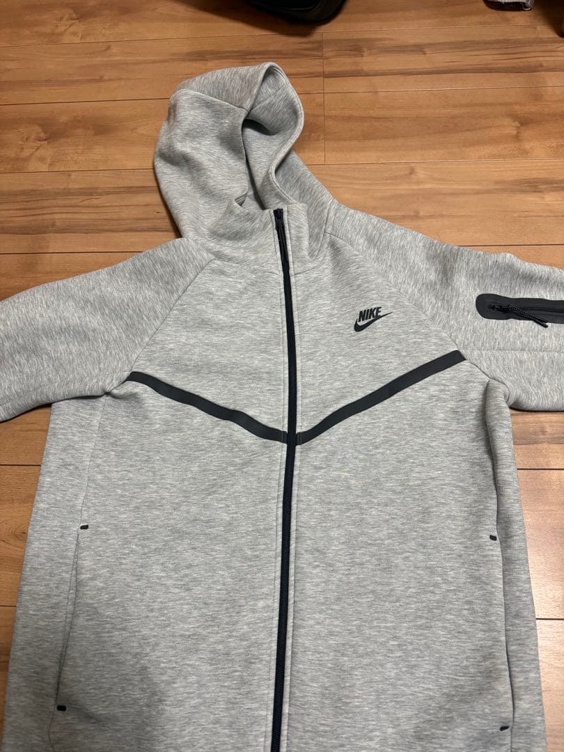 ナイキテックフリースL NIKE