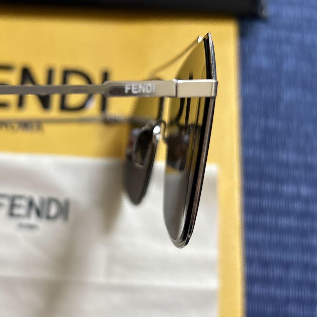 【美品】FENDI  サングラス　ズッカ柄 ケース付 Yahoo!オークション -「フェンディ ズッカ柄」(サングラス