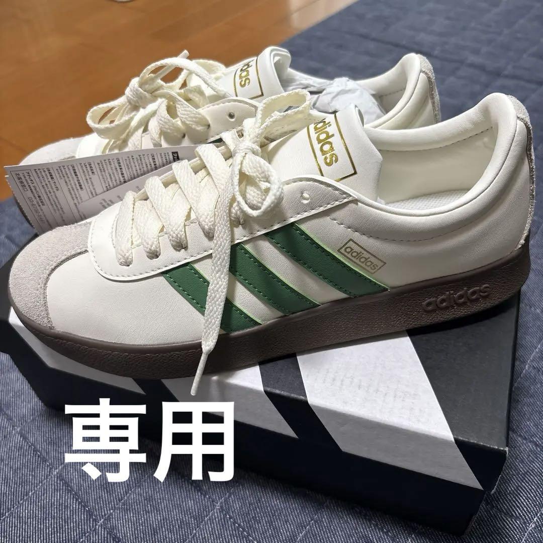 新品⭐︎adidas アディダス VL COURT スニーカー⭐︎23.5cm