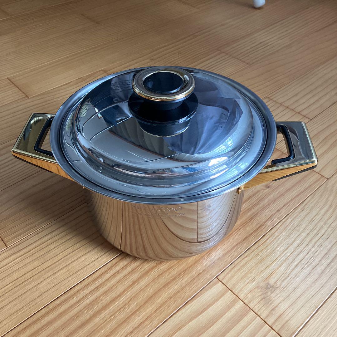 全ての 【新品】タッパーウエア 寸胴 レインボークッカー 19cm 調理 特価販売品 タッパーウェアー レインボー 2点 クッカープレミアム・鍋 調理器具