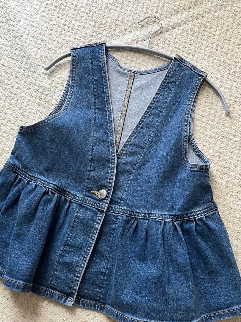 something デニムベスト 6,159円