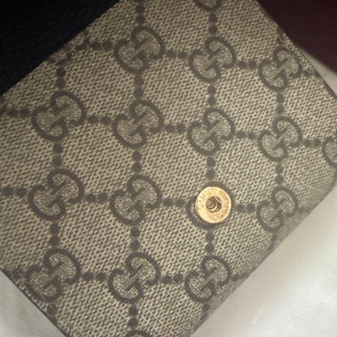 GUCCI ブラックレザー 二つ折り財布