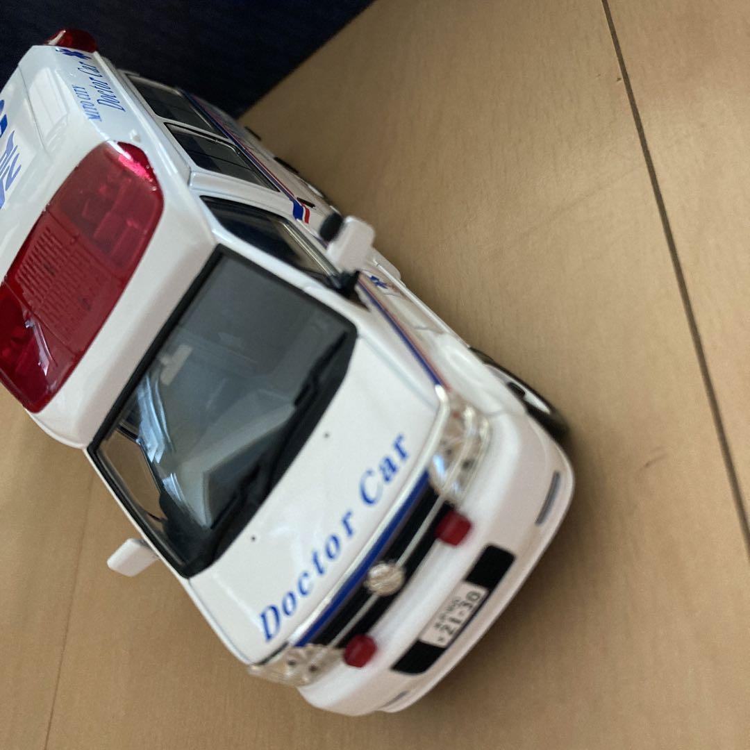 即購入ok!!】トミカリミテッドヴィンテージ ドクターカー (水戸市)