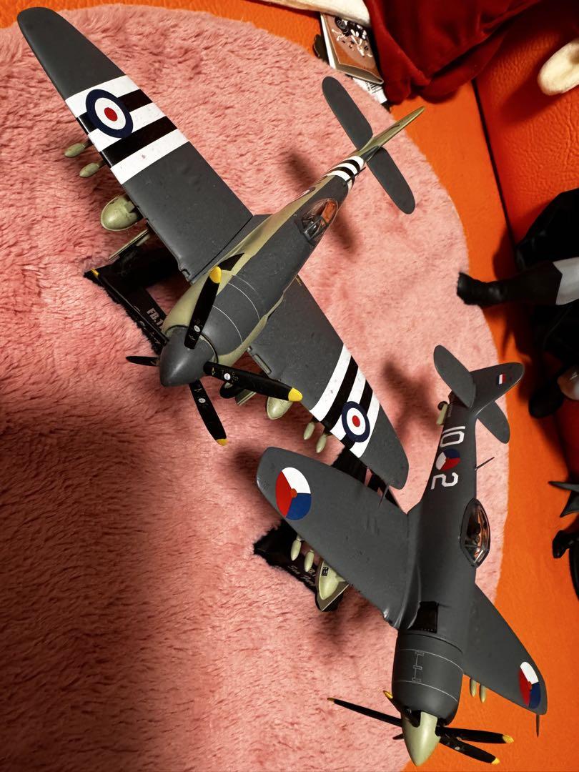 ダイキャスト戦闘機 FB.11 Sea Fury 2機