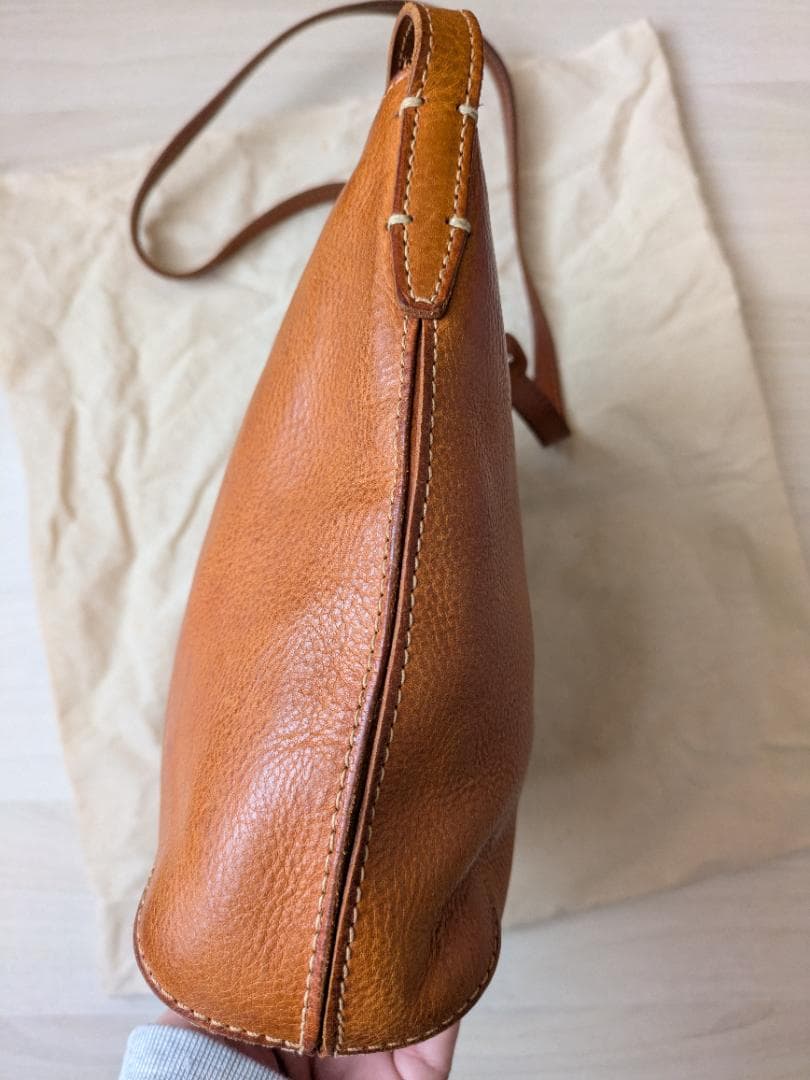 genten ゲンテン トスカ ショルダーバッグ キャメル genten ゲンテン トスカ ショルダーバッグ キャメル