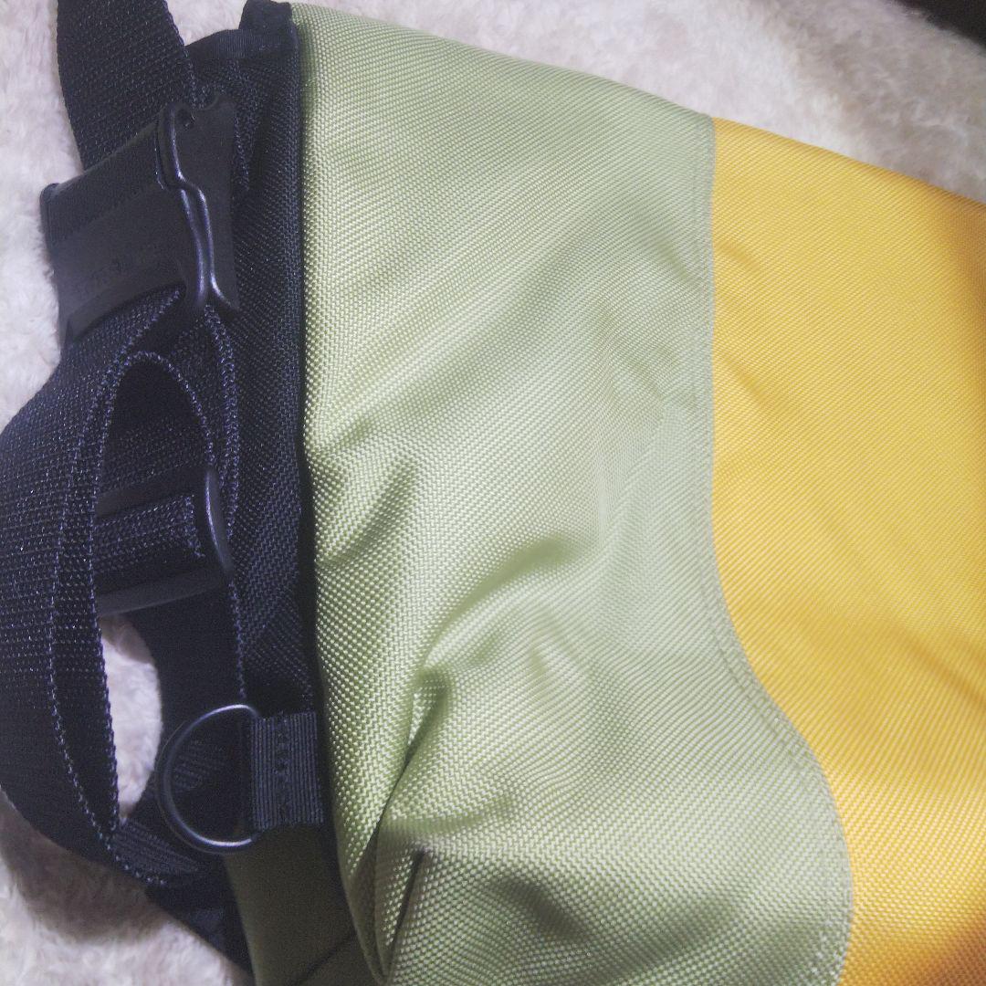 美品 TIMBUK2 メッセンジャーバッグ M ブラック イエロー グリーン