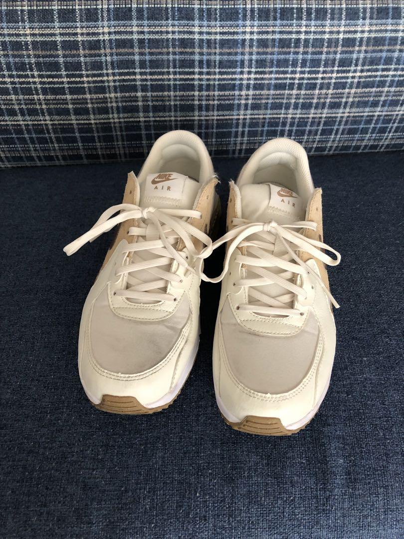 Nike Air Max Excee コルク