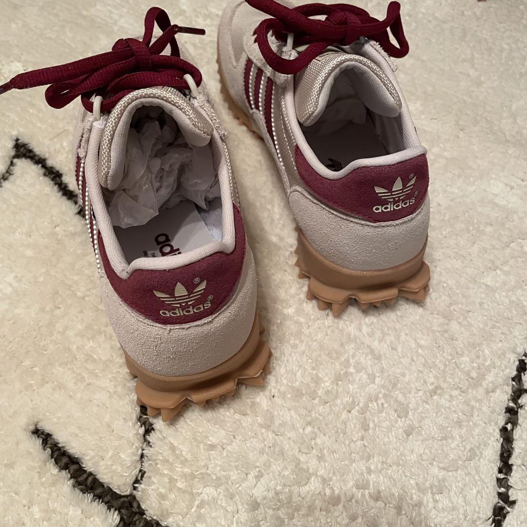 ADIDAS ORIGINALS ベージュ/バーガンディ スニーカー